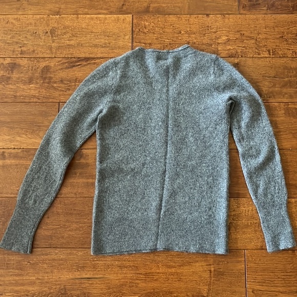 HALOGEN 100% Cashmere Sweater V Neck - Picture 5 of 10